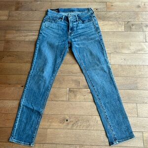 A&F stretchy skinny jean